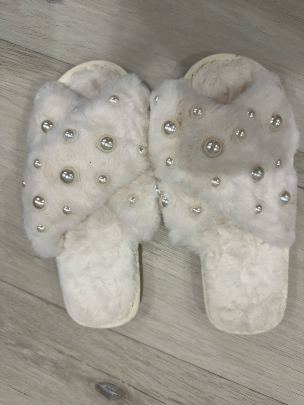 Plush Pearl-Embellished Cream Women's Slippers